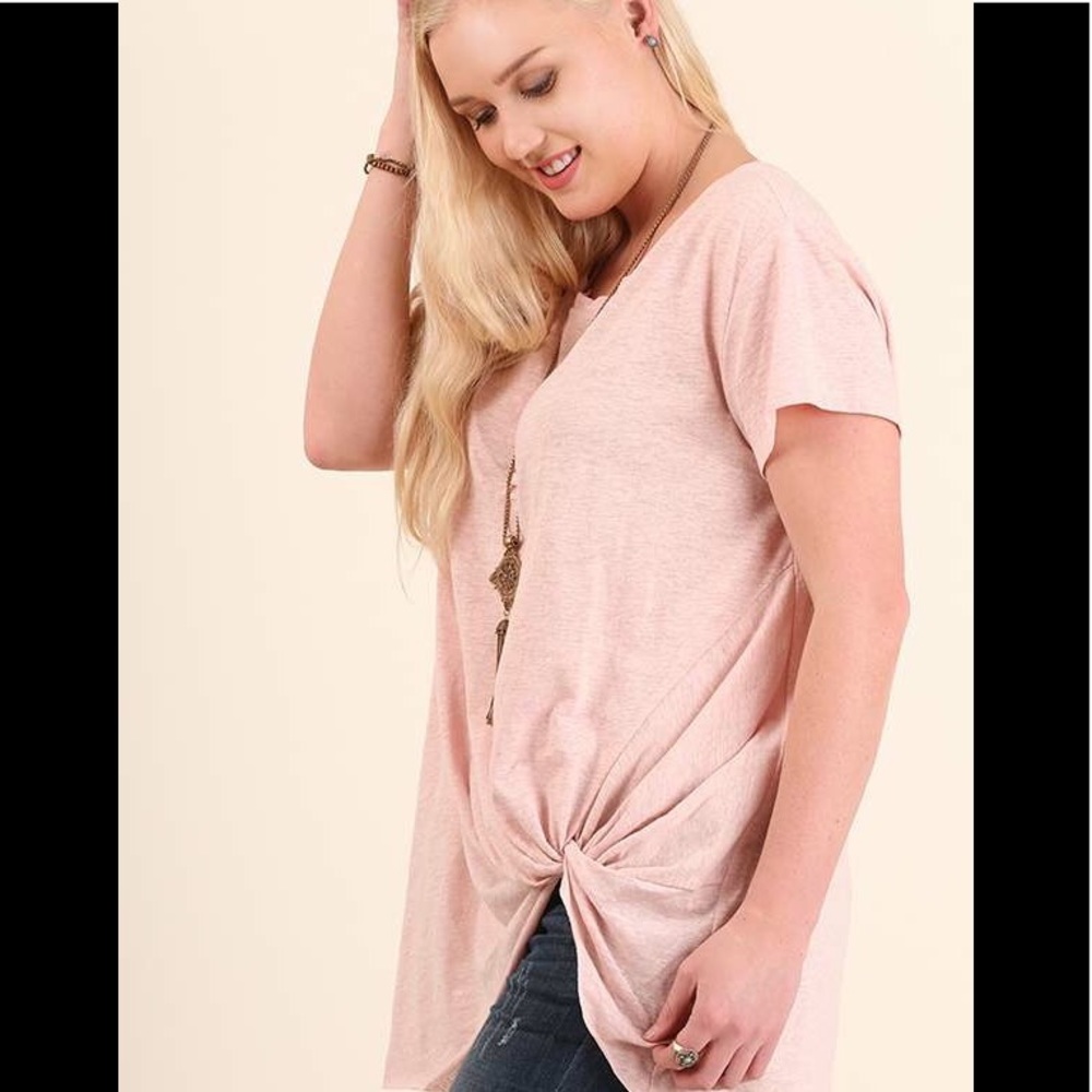 Light pink UMGEEUSA comfy tee